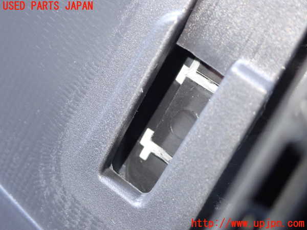 1UPJ-9229271324]ヤリス(YARIS) クロス ハイブリッド(MXPJ10)左後ドア内張り 中古_4