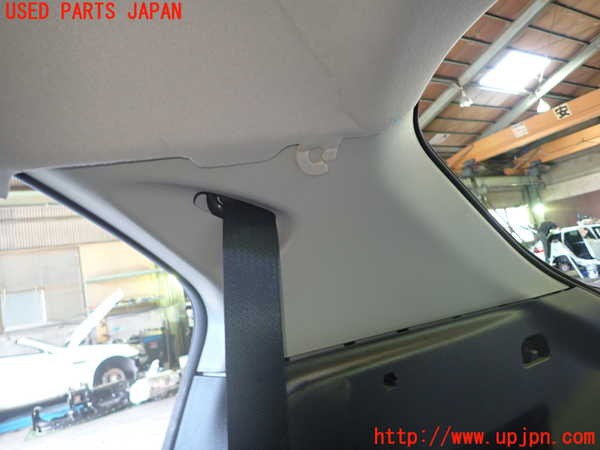 1UPJ-9229277675]ヤリス(YARIS) クロス ハイブリッド(MXPJ10)右リアピラートリム 中古_2