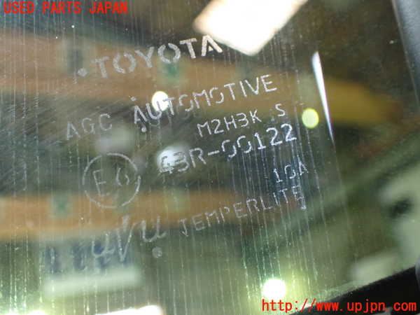 1UPJ-9229281230]ヤリス(YARIS) クロス ハイブリッド(MXPJ15)右前ドア AGC M2H3K 中古_4