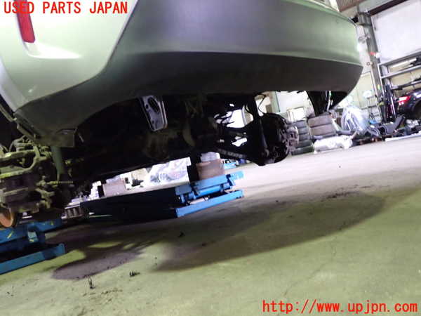 1UPJ-9229281610]ヤリス(YARIS) クロス ハイブリッド(MXPJ15)リアバンパー 中古_4