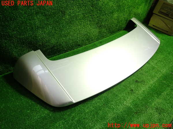 1UPJ-9229281520]ヤリス(YARIS) クロス ハイブリッド(MXPJ15)リアスポイラー 中古_2