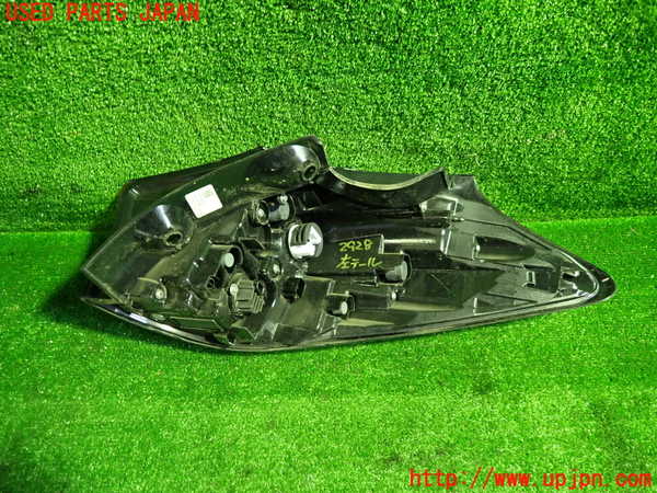 1UPJ-9229281536]ヤリス(YARIS) クロス ハイブリッド(MXPJ15)左テールランプ 中古_3