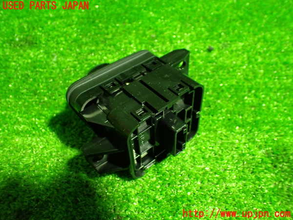 1UPJ-9229286306]ヤリス(YARIS) クロス ハイブリッド(MXPJ15)スイッチ1 (SNOW) 中古_2