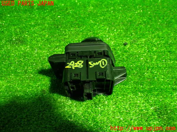 1UPJ-9229286306]ヤリス(YARIS) クロス ハイブリッド(MXPJ15)スイッチ1 (SNOW) 中古_3