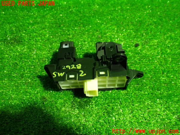 1UPJ-9229286307]ヤリス(YARIS) クロス ハイブリッド(MXPJ15)スイッチ2 (パーキング) 中古_2