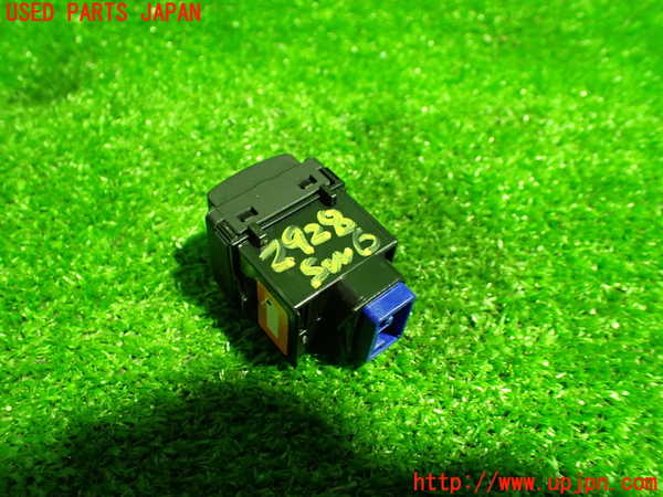 1UPJ-9229286311]ヤリス(YARIS) クロス ハイブリッド(MXPJ15)スイッチ6 (ヘッドランプレベリング) 中古_3
