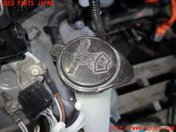 1UPJ-9229286791]ヤリス(YARIS) クロス ハイブリッド(MXPJ15)ウォッシャータンク1 中古_2