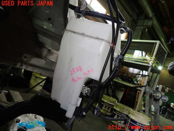 1UPJ-9229286791]ヤリス(YARIS) クロス ハイブリッド(MXPJ15)ウォッシャータンク1 中古_3
