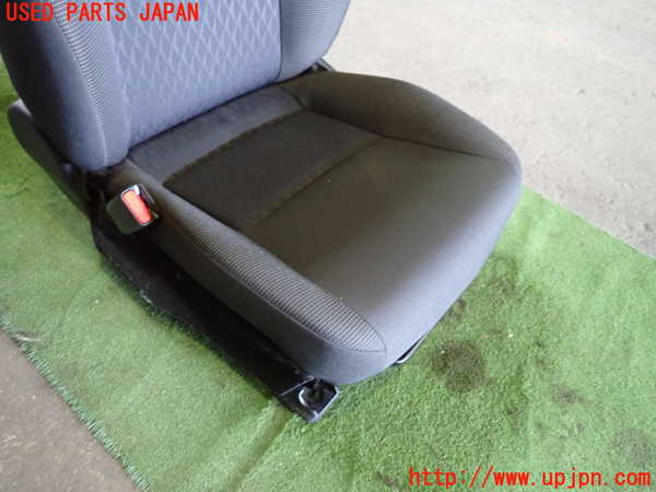 1UPJ-9229287065]ヤリス(YARIS) クロス ハイブリッド(MXPJ15)助手席シート 中古_3