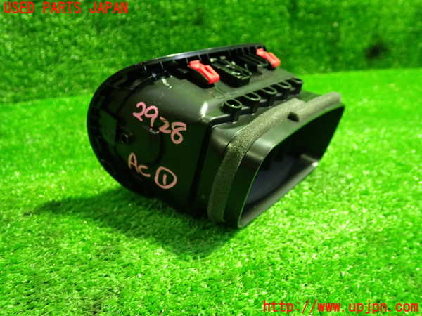 1UPJ-9229287526]ヤリス(YARIS) クロス ハイブリッド(MXPJ15)エアコン吹き出し口1 (右) 中古_3