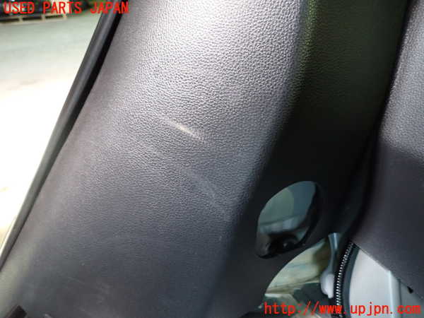 1UPJ-9229287675]ヤリス(YARIS) クロス ハイブリッド(MXPJ15)右リアピラートリム 中古_2