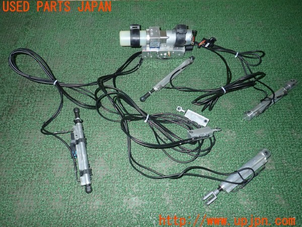 3UPJ=9229290013]ベンツ SLK350(172457 R172)純正 A172 800 00 30 油圧ポンプ ハイドロリックポンプ バリオルーフ 中古_4