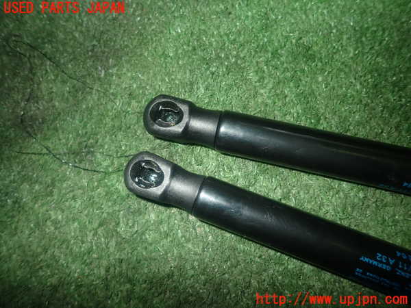 1UPJ-9229291506]ベンツ SLK350(172457)トランクダンパー 中古_2