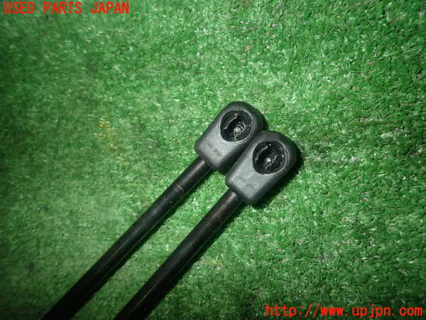 1UPJ-9229291506]ベンツ SLK350(172457)トランクダンパー 中古_3