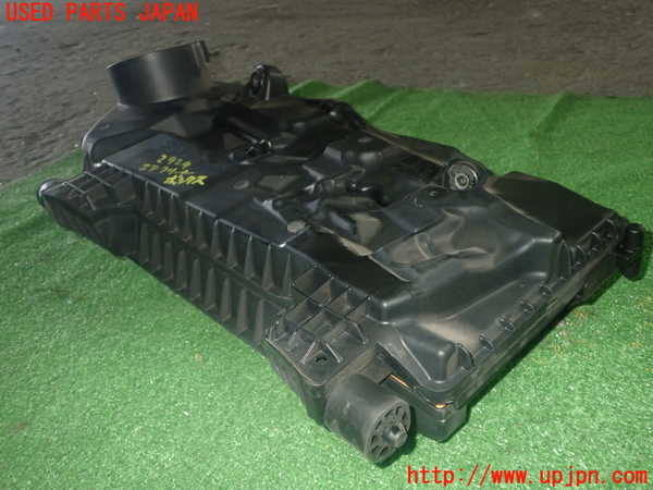 1UPJ-9229292560]ベンツ SLK350(172457)エアクリーナーボックス 中古_3