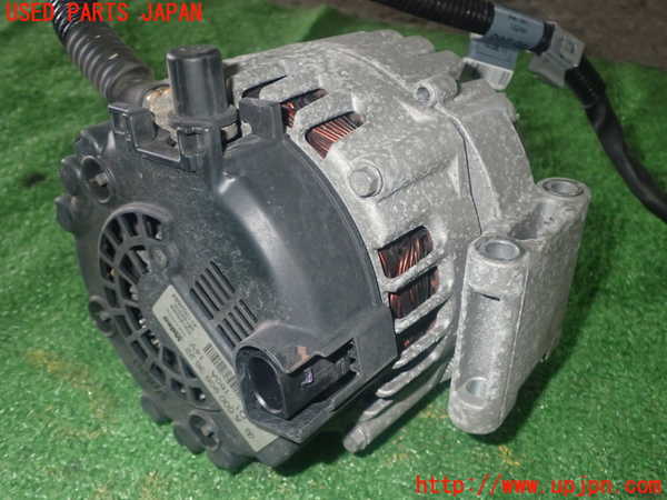 1UPJ-9229296015]ベンツ SLK350(172457)オルタネーター(ダイナモ) 中古_3