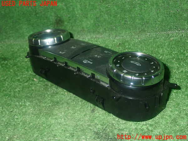 1UPJ-9229296066]ベンツ SLK350(172457)エアコンスイッチ1 中古_2