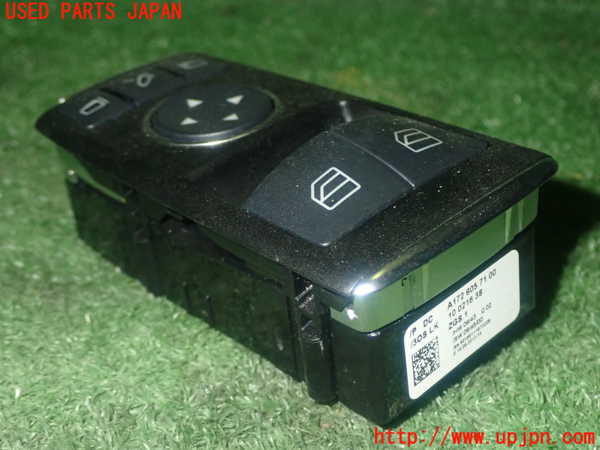 1UPJ-9229296240]ベンツ SLK350(172457)右パワーウィンドウスイッチ 中古_2