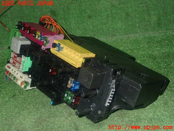 1UPJ-9229296741]ベンツ SLK350(172457)ヒューズボックス1 中古_2