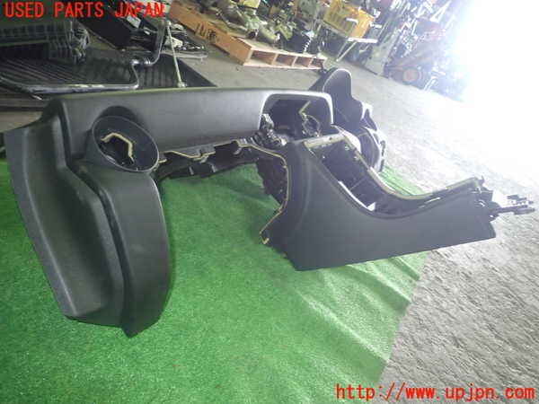 1UPJ-9229297505]ベンツ SLK350(172457)ダッシュボード 中古_3