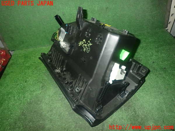 1UPJ-9229297516]ベンツ SLK350(172457)グローブボックス1 中古_3