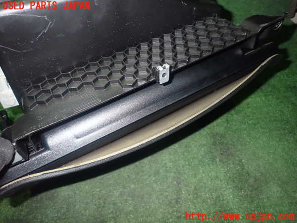 1UPJ-9229297516]ベンツ SLK350(172457)グローブボックス1 中古_5