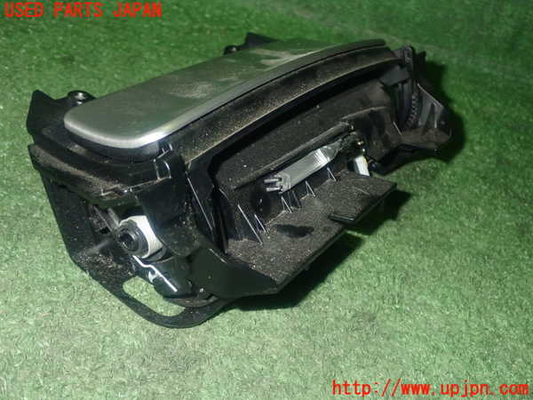 1UPJ-9229297821]ベンツ SLK350(172457)灰皿1 中古_2