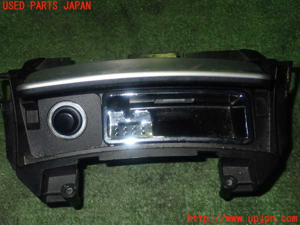 1UPJ-9229297821]ベンツ SLK350(172457)灰皿1 中古_4