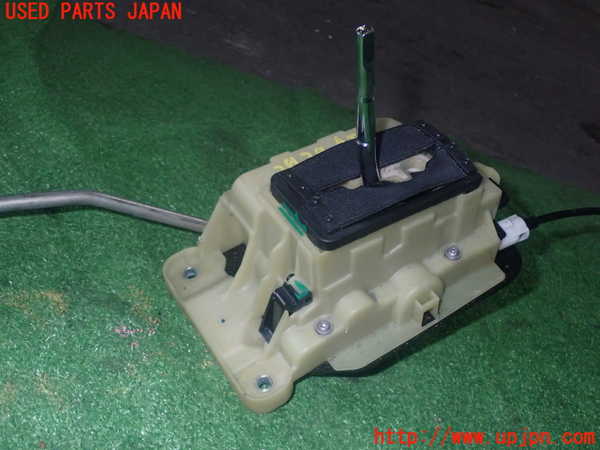1UPJ-9229297555]ベンツ SLK350(172457)ATシフトレバー 中古_2