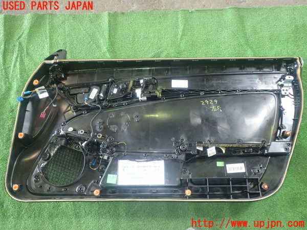 1UPJ-9229291264]ベンツ SLK350(172457)左ドア内張り 中古_2