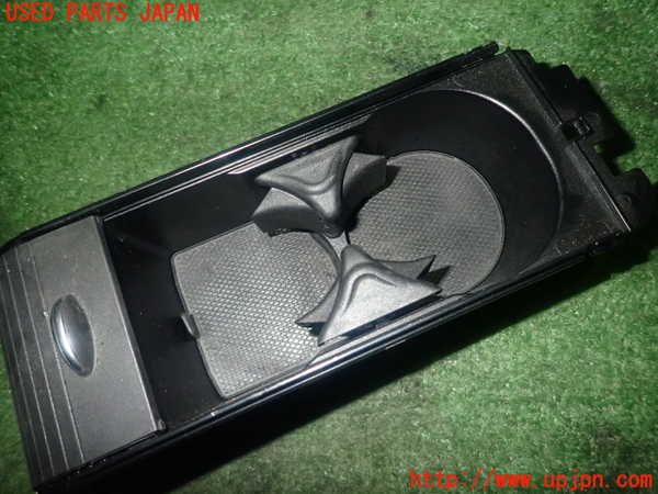 1UPJ-9229297810]ベンツ SLK350(172457)ドリンクホルダー 中古_3