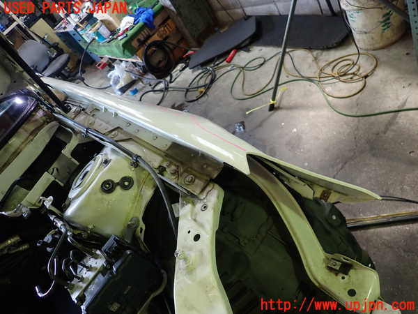 1UPJ-9229301082]ベンツ SLK200 R172(172448)左前フェンダー ジャンク_4