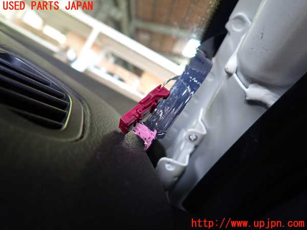 1UPJ-9229301195]ベンツ SLK200 R172(172448)フロントガラス ジャンク PILKINGTON M1250-1 43R-001585_3