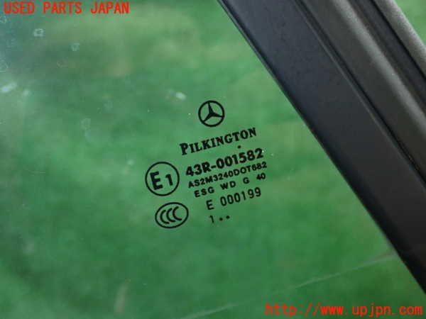1UPJ-9229301380]ベンツ SLK200 R172(172448)右クォーターガラス 中古 PILKINGTON M3240 43R-001582_3