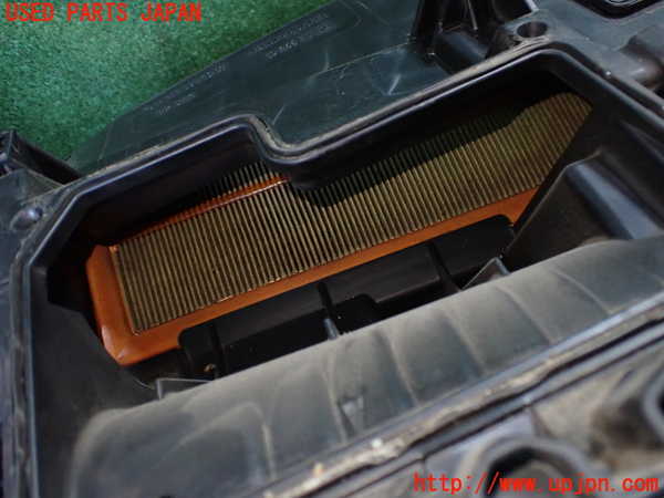 1UPJ-9229302560]ベンツ SLK200 R172(172448)エアクリーナーボックス 中古_3