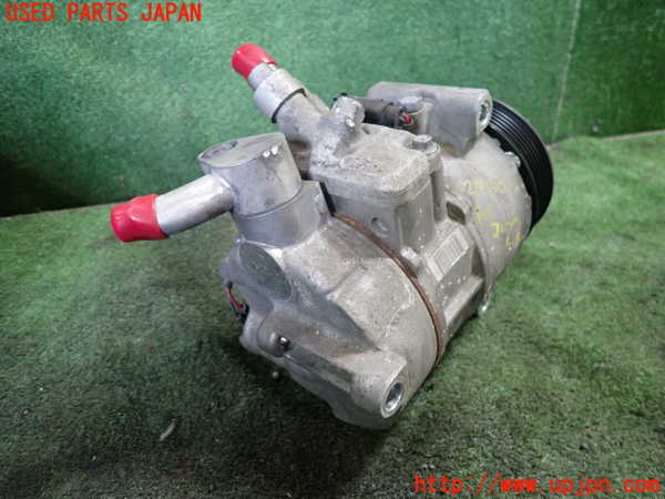 1UPJ-9229306025]ベンツ SLK200 R172(172448)エアコンコンプレッサー 中古_2