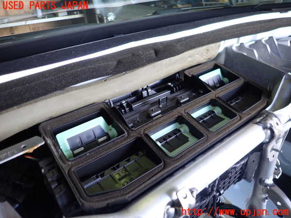 1UPJ-9229306081]ベンツ SLK200 R172(172448)エバポレーター1 中古_3
