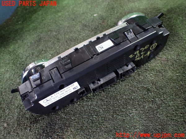1UPJ-9229306066]ベンツ SLK200 R172(172448)エアコンスイッチ1 中古_2
