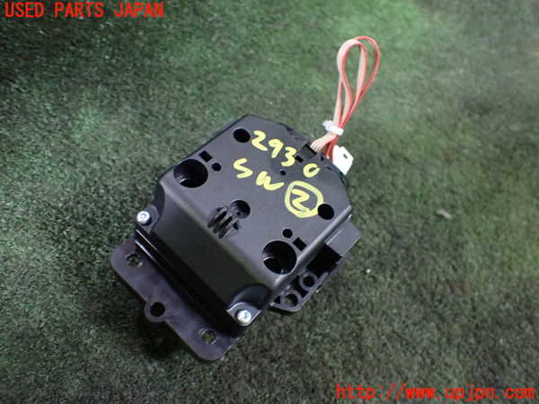 1UPJ-9229306307]ベンツ SLK200 R172(172448)スイッチ2(ナビ　メディア) 中古_3