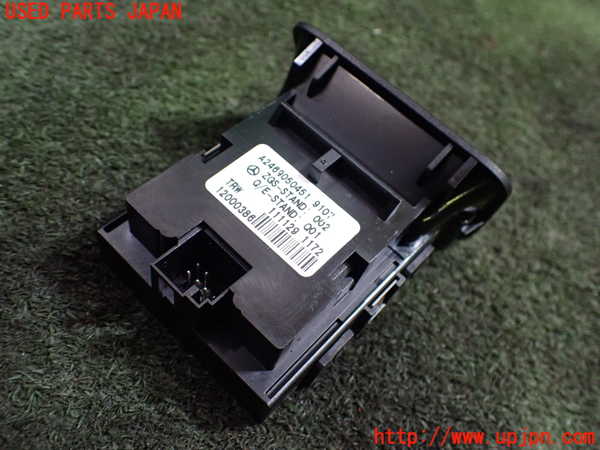 1UPJ-9229306309]ベンツ SLK200 R172(172448)スイッチ4(電動パーキング) 中古_3