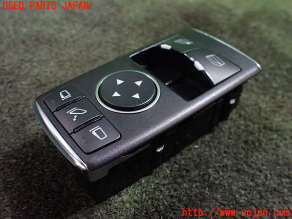 1UPJ-9229306240]ベンツ SLK200 R172(172448)右パワーウィンドウスイッチ 中古_2