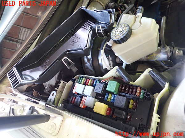 1UPJ-9229306742]ベンツ SLK200 R172(172448)ヒューズボックス2(エンジンルーム内) 中古_2