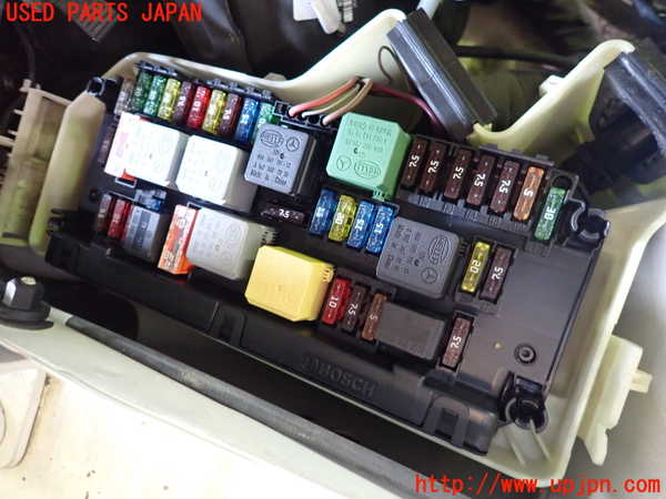 1UPJ-9229306742]ベンツ SLK200 R172(172448)ヒューズボックス2(エンジンルーム内) 中古_3