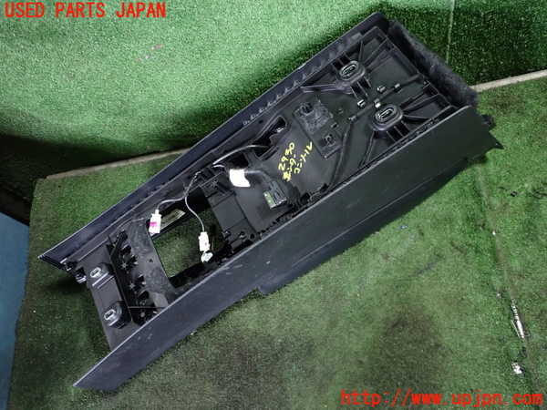 1UPJ-9229307540]ベンツ SLK200 R172(172448)センターコンソール 中古_4