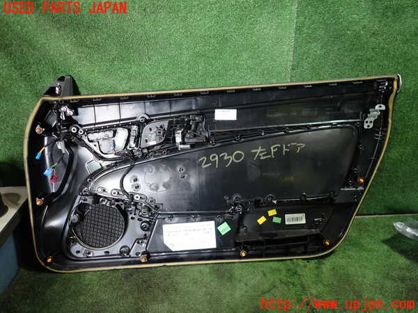 1UPJ-9229301264]ベンツ SLK200 R172(172448)左ドア内張り 中古_4