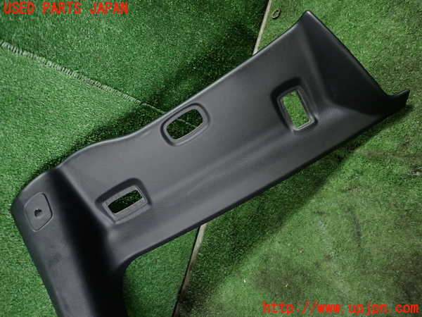 1UPJ-9229307660]ベンツ SLK200 R172(172448)左フロントピラートリム 中古_2