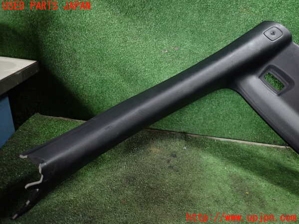 1UPJ-9229307660]ベンツ SLK200 R172(172448)左フロントピラートリム 中古_3