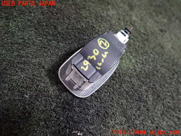 1UPJ-9229306412]ベンツ SLK200 R172(172448)ルームランプ2 中古_2