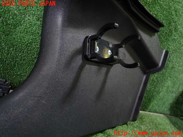1UPJ-9229307692]ベンツ SLK200 R172(172448)内装トリム類2 中古_3