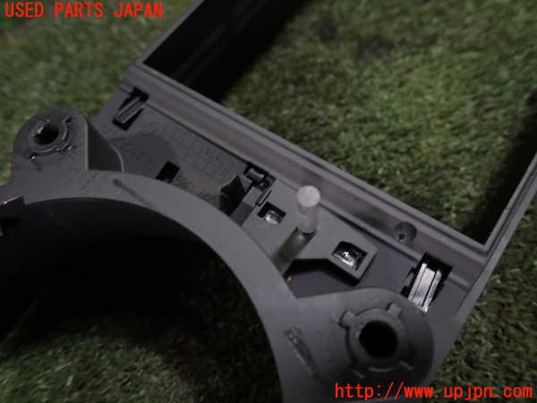 1UPJ-9229307693]ベンツ SLK200 R172(172448)内装トリム類3 中古_5